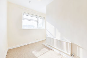 Bedroom- click for photo gallery